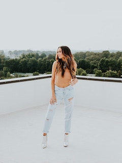 腾龙公司游戏网站案例